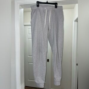 Lululemon Gray Joggers Sweatpants Size Large Athletic Lounge
